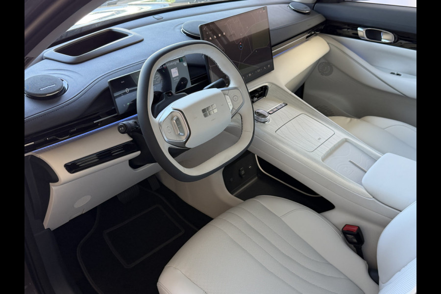 GEELY E5 Max+ 68 kWh | 475KM Bereik Speciaal Wit Leer Topuitvoering | Panoramadak | Elektr. Achterklep | 360° Camera | 8 Jaar Garantie Geely Wijchen