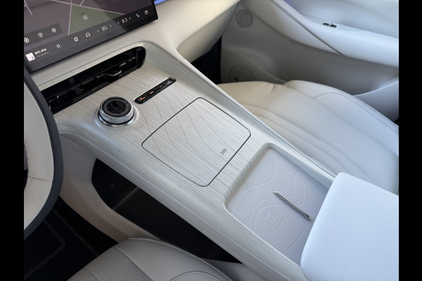 GEELY E5 Max+ 68 kWh | 475KM Bereik Speciaal Wit Leer Topuitvoering | Panoramadak | Elektr. Achterklep | 360° Camera | 8 Jaar Garantie Geely Wijchen
