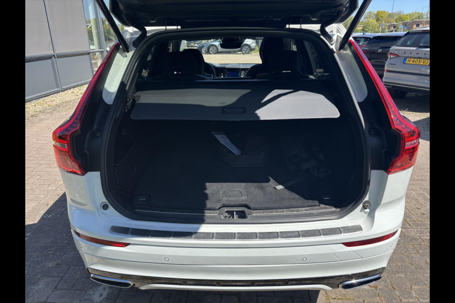 Volvo XC60 2.0 T6 Plug-in hybrid AWD R-Design 340 PK | Panoramadak | Standkachel | Harman Kardon audio | Stoelverwarming / koeling