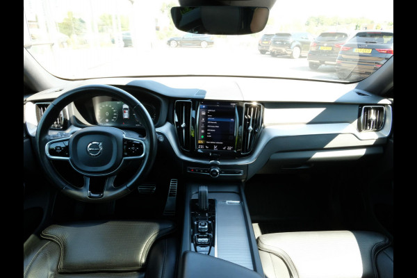 Volvo XC60 2.0 T6 Plug-in hybrid AWD R-Design 340 PK | Panoramadak | Standkachel | Harman Kardon audio | Stoelverwarming / koeling
