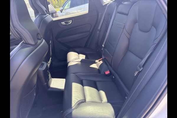 Volvo XC60 2.0 T6 Plug-in hybrid AWD R-Design 340 PK | Panoramadak | Standkachel | Harman Kardon audio | Stoelverwarming / koeling