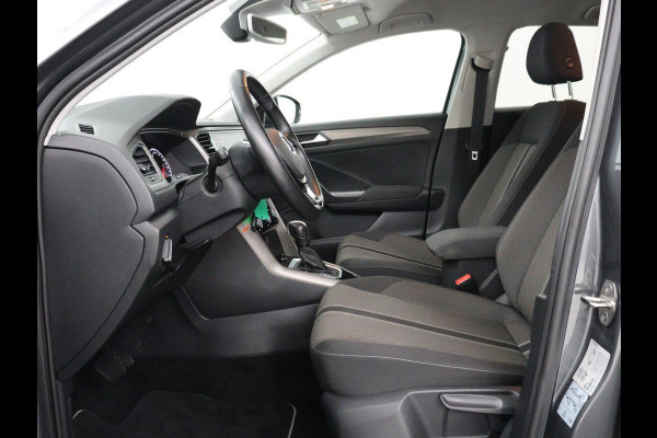 Volkswagen T-Roc 1.5 TSI Sport | Stoelverwarming | Adaptive cruise | Navigatie | Bluetooth | Camera | Park assist | Climate controle | Lane assist | Trekhaak