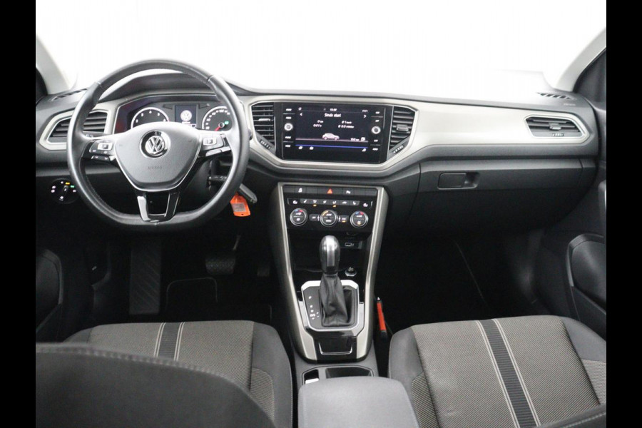 Volkswagen T-Roc 1.5 TSI Sport | Stoelverwarming | Adaptive cruise | Navigatie | Bluetooth | Camera | Park assist | Climate controle | Lane assist | Trekhaak
