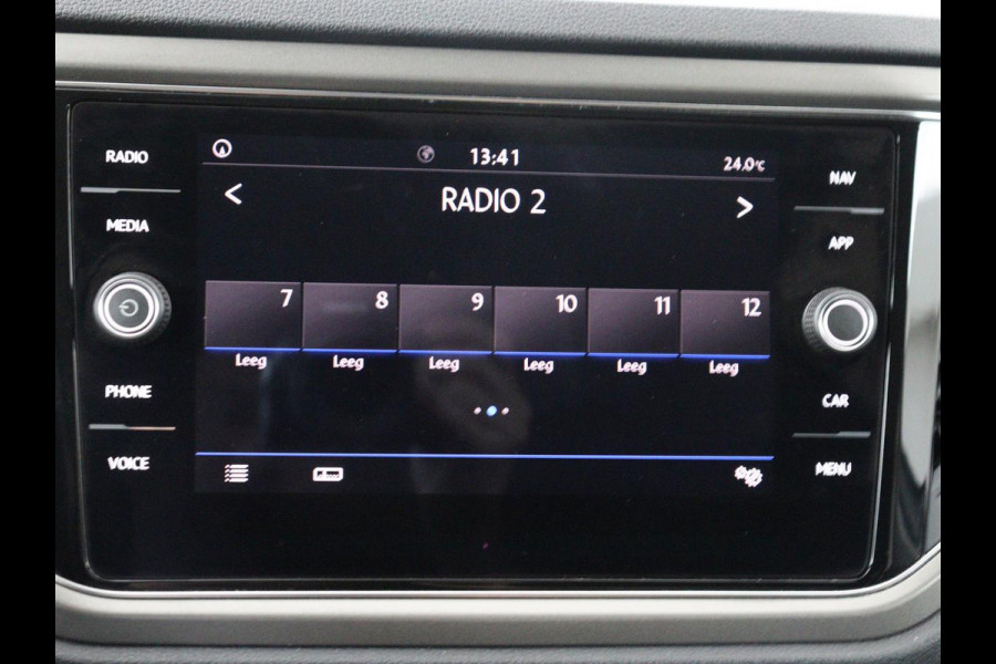 Volkswagen T-Roc 1.5 TSI Sport | Stoelverwarming | Adaptive cruise | Navigatie | Bluetooth | Camera | Park assist | Climate controle | Lane assist | Trekhaak