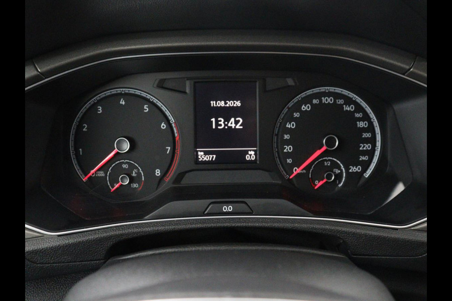 Volkswagen T-Roc 1.5 TSI Sport | Stoelverwarming | Adaptive cruise | Navigatie | Bluetooth | Camera | Park assist | Climate controle | Lane assist | Trekhaak