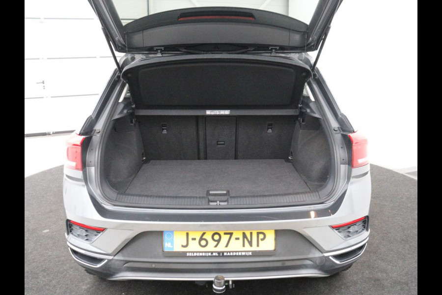 Volkswagen T-Roc 1.5 TSI Sport | Stoelverwarming | Adaptive cruise | Navigatie | Bluetooth | Camera | Park assist | Climate controle | Lane assist | Trekhaak