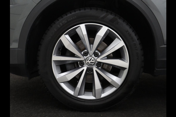 Volkswagen T-Roc 1.5 TSI Sport | Stoelverwarming | Adaptive cruise | Navigatie | Bluetooth | Camera | Park assist | Climate controle | Lane assist | Trekhaak