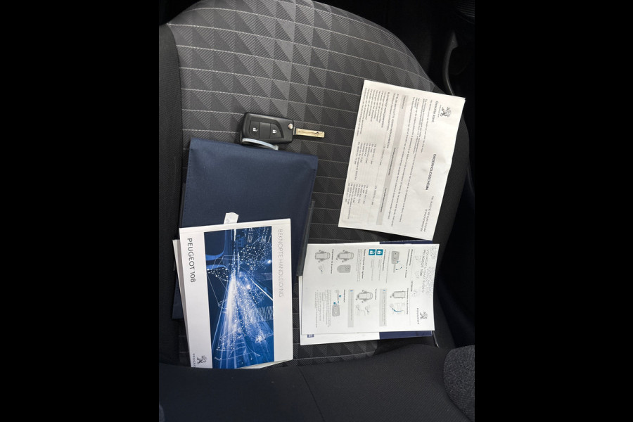 Peugeot 108 1.0 e-VTi Active Scherm, Carplay, Camera, Airco