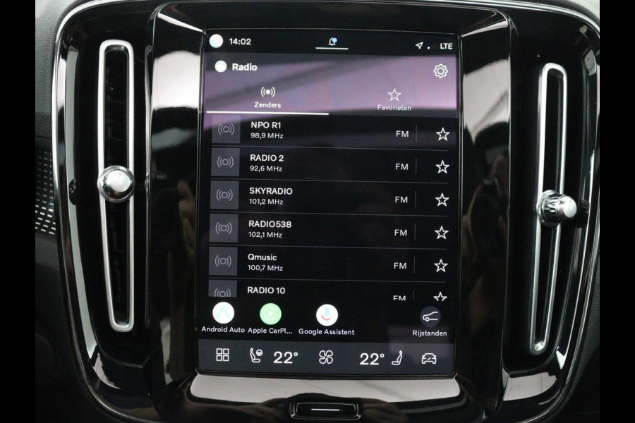 Volvo XC40 Recharge P8 AWD R-Design | SOH 91% | Panoramadak | Leder | Stuur/stoel verwarming | Harman/Kardon | Carplay | 360 Camera | Park assist | Virtueel dashboard | Cruise control