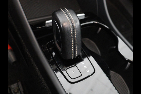 Volvo XC40 Recharge P8 AWD R-Design | SOH 91% | Panoramadak | Leder | Stuur/stoel verwarming | Harman/Kardon | Carplay | 360 Camera | Park assist | Virtueel dashboard | Cruise control