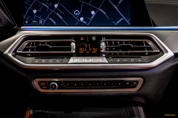 BMW X5 XDrive45e High Executive|M-sport|Pano|HUD|Cam|E-trekh