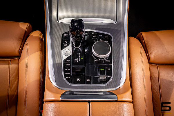 BMW X5 XDrive45e High Executive|M-sport|Pano|HUD|Cam|E-trekh