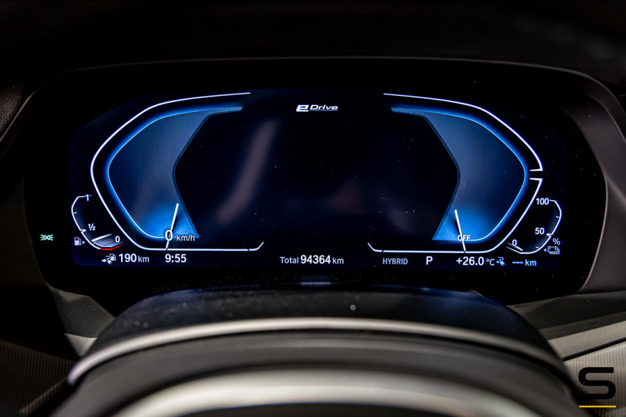 BMW X5 XDrive45e High Executive|M-sport|Pano|HUD|Cam|E-trekh