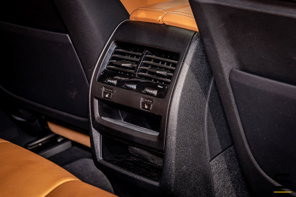 BMW X5 XDrive45e High Executive|M-sport|Pano|HUD|Cam|E-trekh