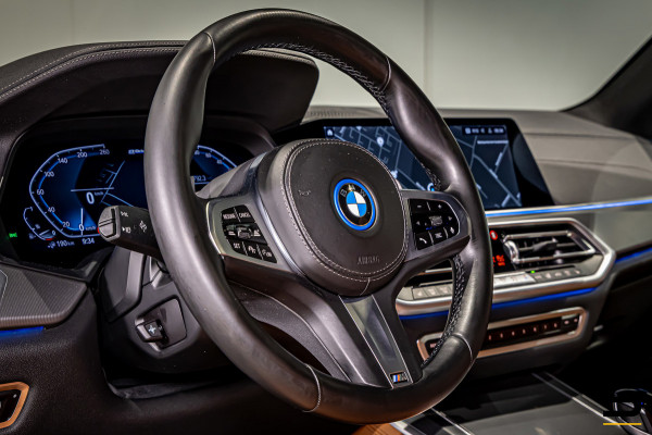 BMW X5 XDrive45e High Executive|M-sport|Pano|HUD|Cam|E-trekh