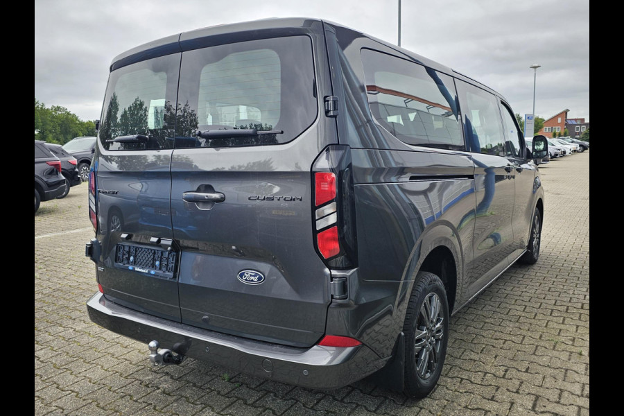 Ford Transit Custom 340 2.5 PHEV L2H1 Limited 233pk | Kombi | Incl. BTW/BPM | Dubbele zijschuifdeur | Privacy Glass | Inklapbare trekhaak | Verwarmbare bijrijdersbank | 17 inch lichtmetalen velgen | Driver Assistance Pack Premium | Verwarmbaar stuurwiel