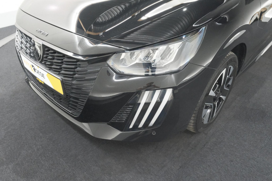 Peugeot 208 EV Allure 50 kWh | 98,9% SOH | 11 KW Lader | Navigatie | Parkeersensoren
