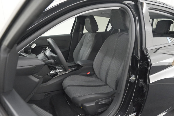 Peugeot 208 EV Allure 50 kWh | 98,9% SOH | 11 KW Lader | Navigatie | Parkeersensoren