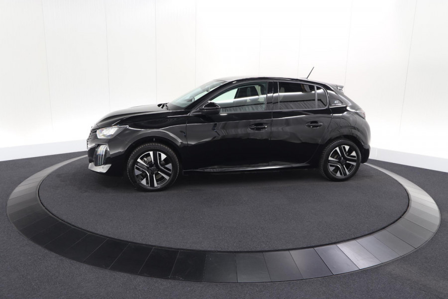 Peugeot 208 EV Allure 50 kWh | 98,9% SOH | 11 KW Lader | Navigatie | Parkeersensoren
