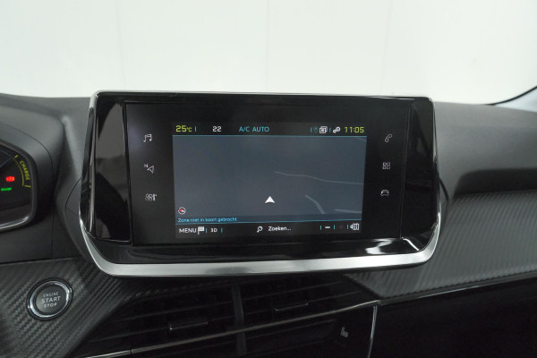 Peugeot 208 EV Allure 50 kWh | 98,9% SOH | 11 KW Lader | Navigatie | Parkeersensoren
