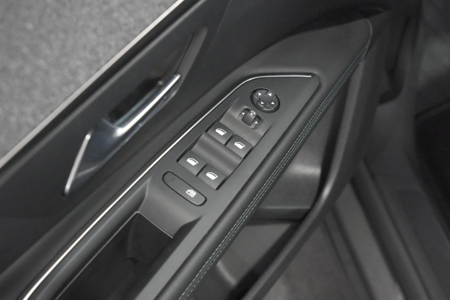 Peugeot 3008 1.6 PLUG-IN HYbrid 225 Allure | Camera | Dodehoekdetectie | Navigatie