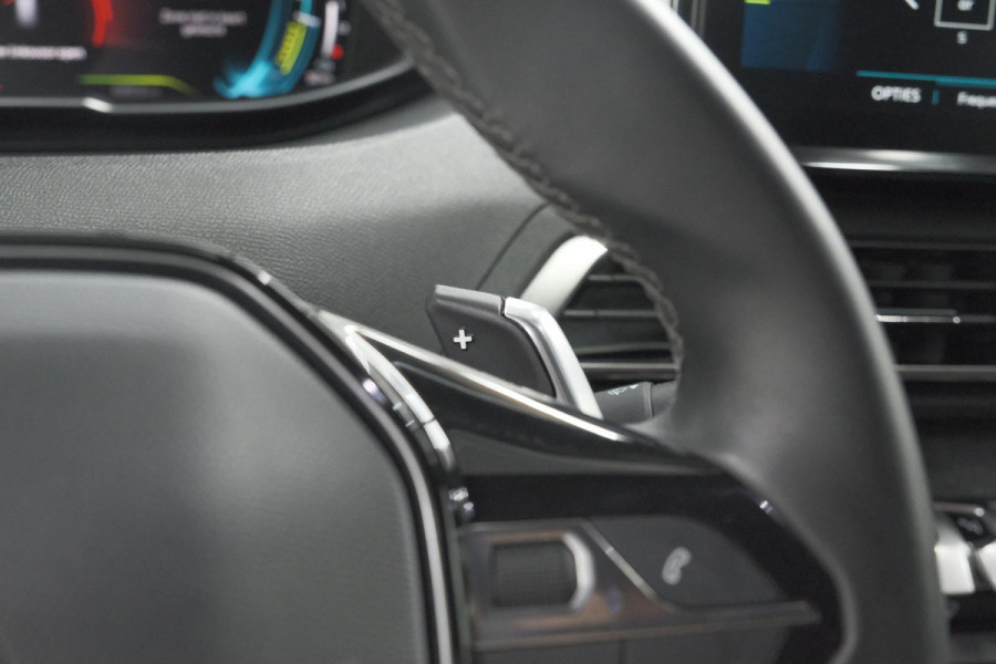 Peugeot 3008 1.6 PLUG-IN HYbrid 225 Allure | Camera | Dodehoekdetectie | Navigatie