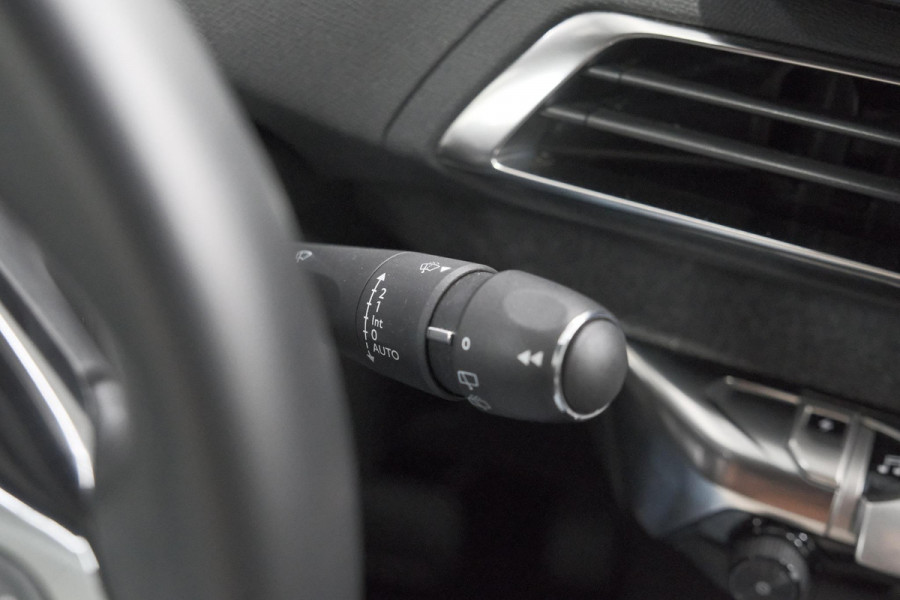 Peugeot 3008 1.6 PLUG-IN HYbrid 225 Allure | Camera | Dodehoekdetectie | Navigatie