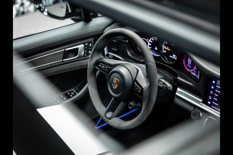 Porsche Panamera Sport Turismo 2.9 4 E-Hybrid Aventurijn groen / Keramische remschijven / BOSE / 18-way stoelen / Soft-close