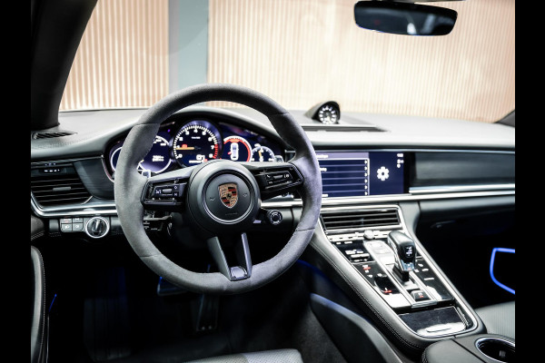 Porsche Panamera Sport Turismo 2.9 4 E-Hybrid Aventurijn groen / Keramische remschijven / BOSE / 18-way stoelen / Soft-close