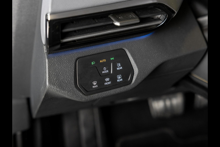 Volkswagen ID.4 Pro 77 kWh SOH 94% / 174pk / Trekhaak / Cruise control adaptief /Stoelverwarming / Navigatie / Apple carplay /