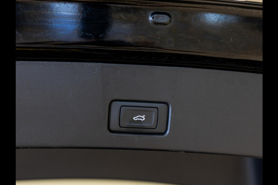 Audi Q4 Sportback e-tron 45 Edition 82 kWh 286pk / Trekhaak / Achteruitrijcamera / Panoramadak / Sonos / Adaptieve cruise conrtrol / Navigatie / Apple carplay /