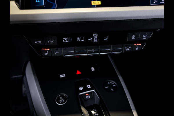 Audi Q4 Sportback e-tron 45 Edition 82 kWh 286pk / Trekhaak / Achteruitrijcamera / Panoramadak / Sonos / Adaptieve cruise conrtrol / Navigatie / Apple carplay /