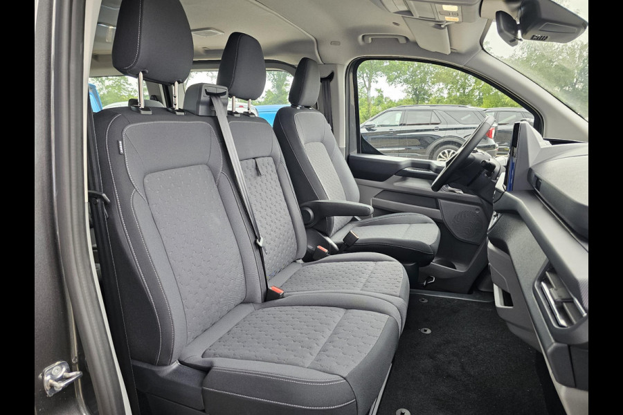 Ford Transit Custom 340 2.5 PHEV L2H1 Limited 233pk | Kombi | Incl. BTW/BPM | Dubbele zijschuifdeur | Privacy Glass | Inklapbare trekhaak | Verwarmbare bijrijdersbank | 17 inch lichtmetalen velgen | Driver Assistance Pack Premium | Verwarmbaar stuurwiel