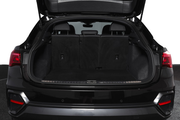 Audi Q3 Sportback 35 TFSI 150 PK S Edition 3xS-Line | S/K-Panodak | Dig. Cockpit | Adapt. Cruise | Stoelverw. | PDC | App. Connect | ECC | LM 20" |
