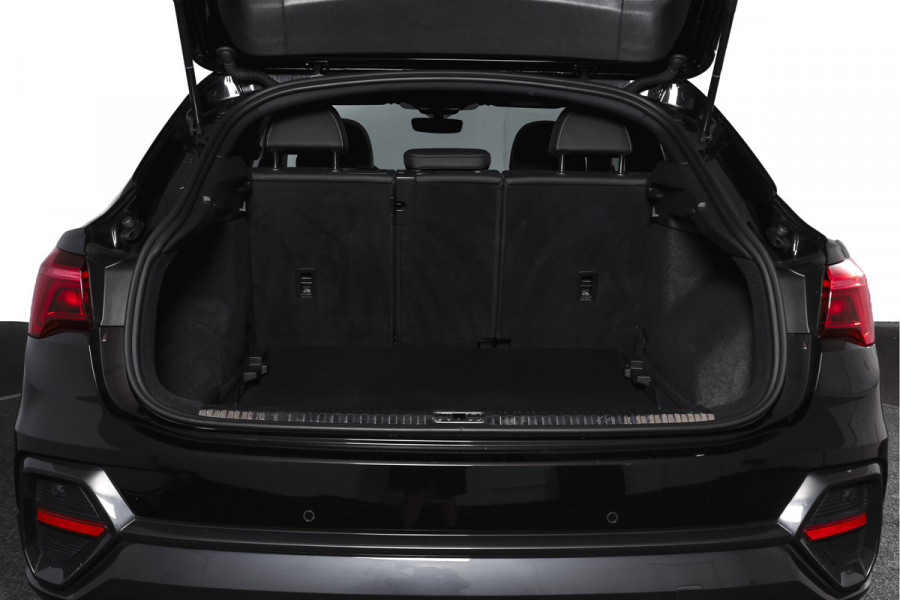 Audi Q3 Sportback 35 TFSI 150 PK S Edition 3xS-Line | S/K-Panodak | Dig. Cockpit | Adapt. Cruise | Stoelverw. | PDC | App. Connect | ECC | LM 20" |