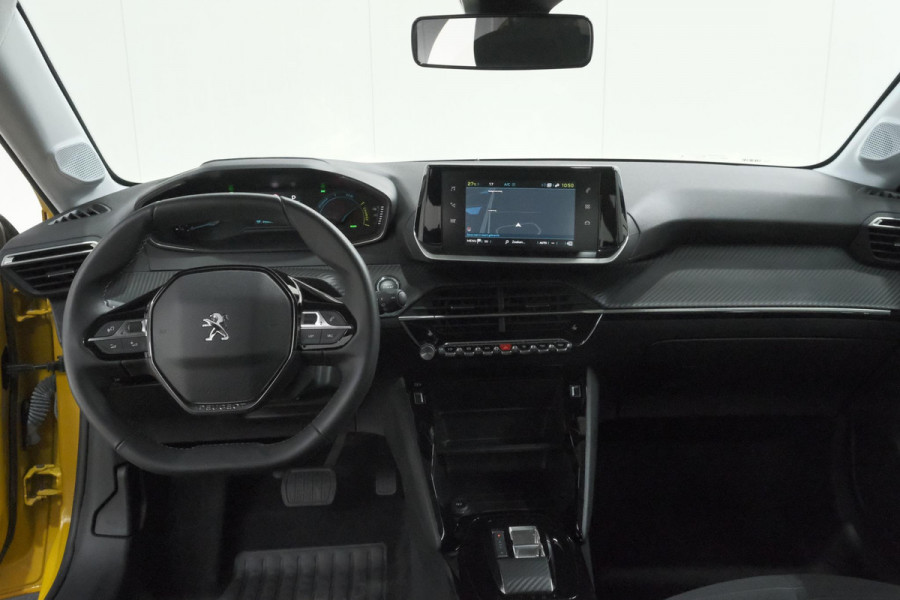 Peugeot e-208 EV Active Pack 50 kWh | 96,8% SOH | Navigatie | Parkeersensoren | Stoelverwarming