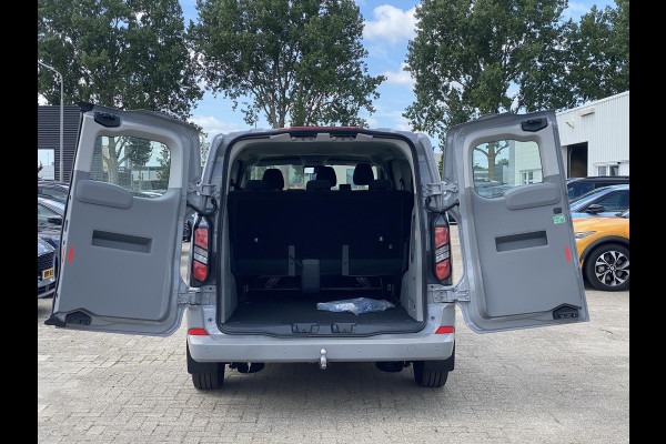Ford Transit Custom 340 2.5 PHEV L2H1 Limited 233pk | Kombi | Incl. BTW/BPM | Dubbele zijschuifdeur | Privacy Glass | Inklapbare trekhaak | Verwarmbare bijrijdersbank | 17 inch lichtmetalen velgen | Driver Assistance Pack Premium | Verwarmbaar stuurwiel