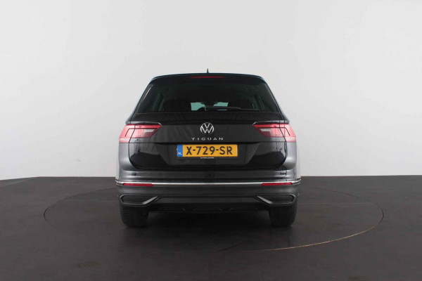 Volkswagen Tiguan 1.5 TSI Life > 150pk automaat/Winterpakket/Apple CarPlay, Android Auto