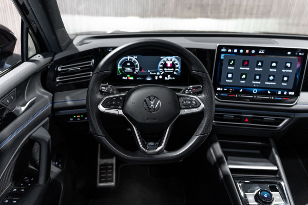 Volkswagen Tiguan 1.5 eTSI DSG R-Line Pano IQ Camera Black Edition
