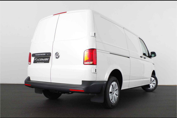 Volkswagen Transporter 2.0 TDI L2H1 28 >BPM vrij | Direct leverbaar/110pk/navi/cruise/Lederen stuur/Apple Carplay/Android Auto Operational lease is ook mogelijk! 4557
