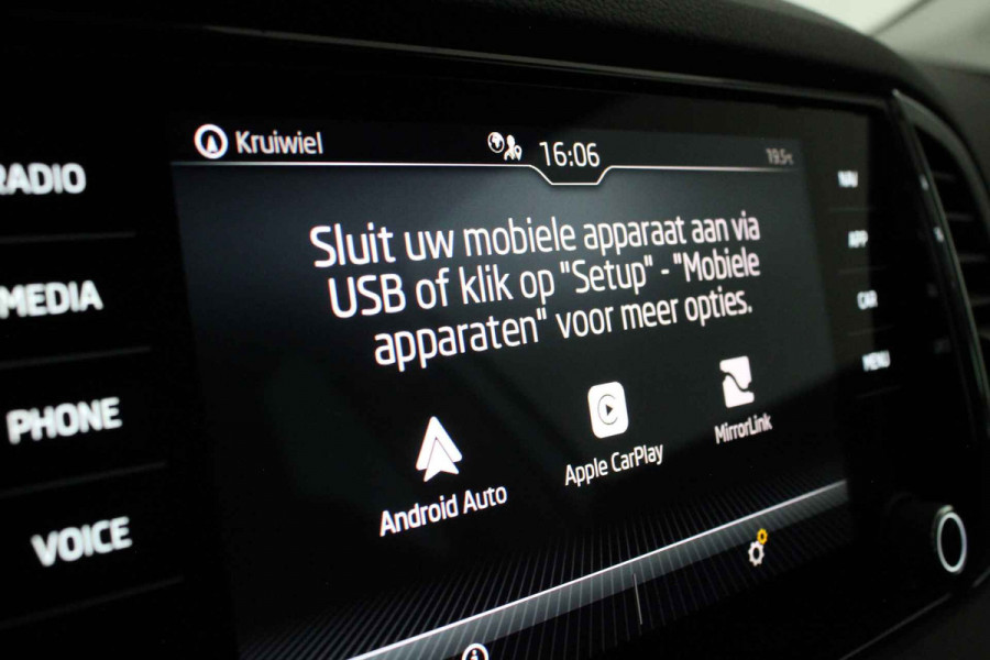 Škoda Karoq 1.0 TSI Business Edition > Camera/Navi/Comfort-pakket/keyless...