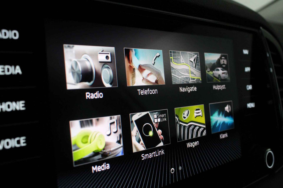 Škoda Karoq 1.0 TSI Business Edition > Camera/Navi/Comfort-pakket/keyless...