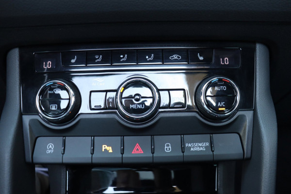 Škoda Kodiaq 1.5 TSI Sportline Business 7persoons org.NL pano-dak el.klep camera stuurverw. canton