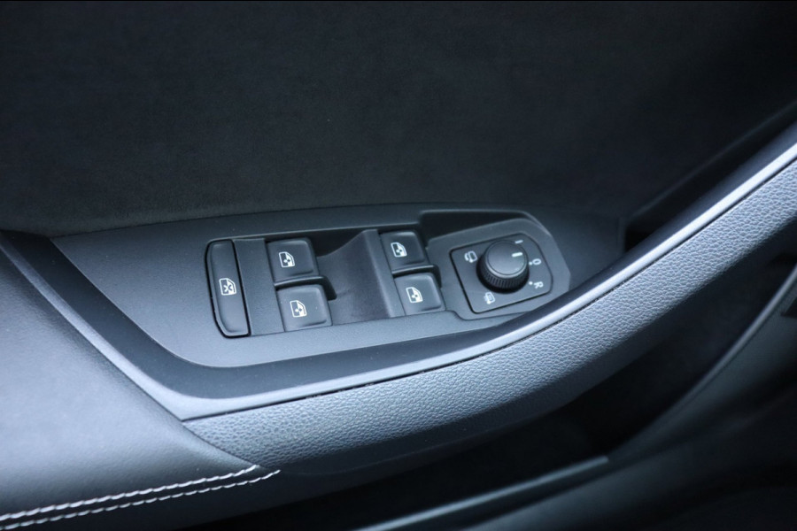 Škoda Kodiaq 1.5 TSI Sportline Business 7persoons org.NL pano-dak el.klep camera stuurverw. canton