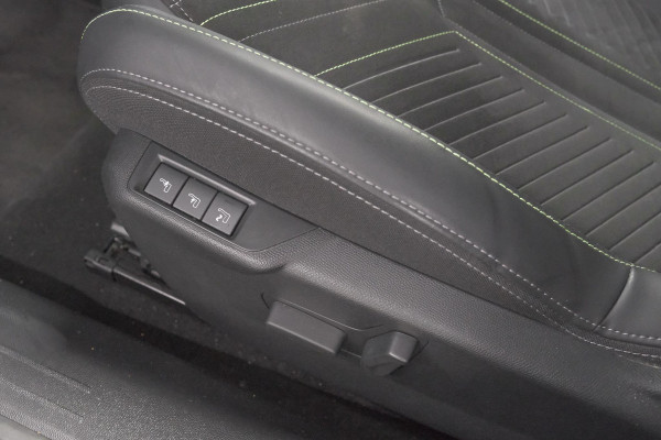 Peugeot e-208 EV GT 54 kWh | 95,7% SOH | 11 KW Lader | 360 Camera | Alcantara Pakket | Navigatie