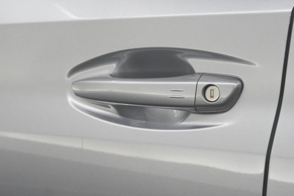 Peugeot e-208 EV GT 54 kWh | 95,7% SOH | 11 KW Lader | 360 Camera | Alcantara Pakket | Navigatie