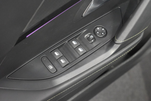 Peugeot e-208 EV GT 54 kWh | 95,7% SOH | 11 KW Lader | 360 Camera | Alcantara Pakket | Navigatie