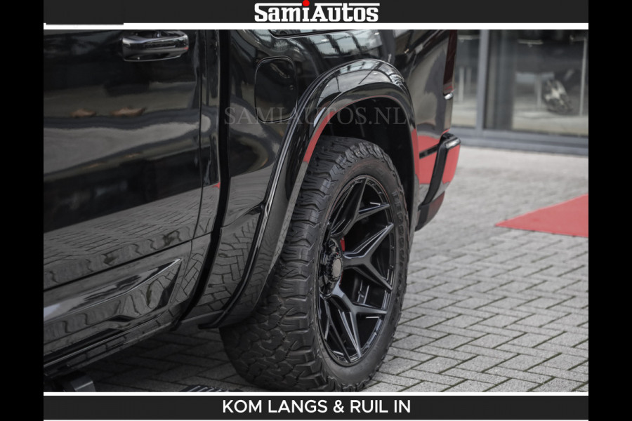Dodge Ram LIMITED 2026 5.7 V8 HEMI | MAXIMAAL UITGERUST | NETTO PRIJS EXCL BPM / BTW | DUBBELE CABINE | 5 PERSOONS | DC | Allernieuwste Limited uitvoering – volledig uitgerust met alle opties, inclusief MWK en normale laadbak.