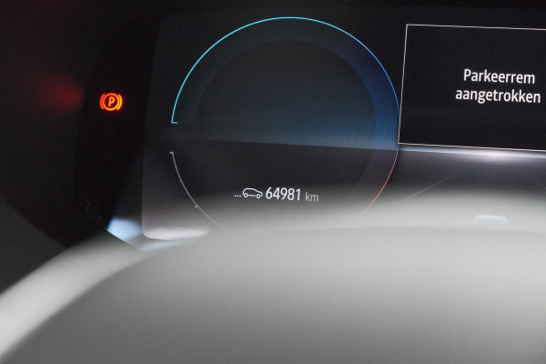 Renault Captur 1.6 Plug-in Hybrid 160 Intens | Camera | 9.3 Inch Groot Scherm | Navigatie