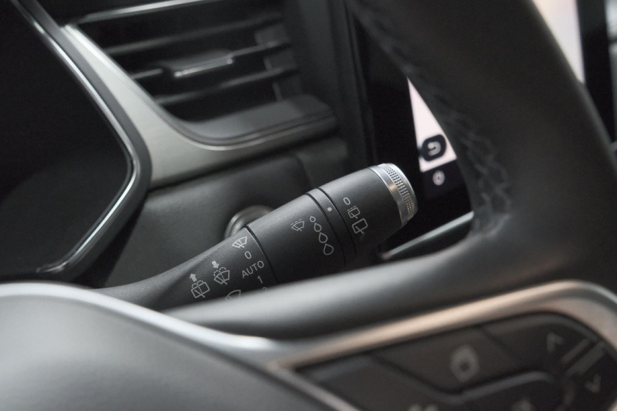 Renault Captur 1.6 Plug-in Hybrid 160 Intens | Camera | 9.3 Inch Groot Scherm | Navigatie